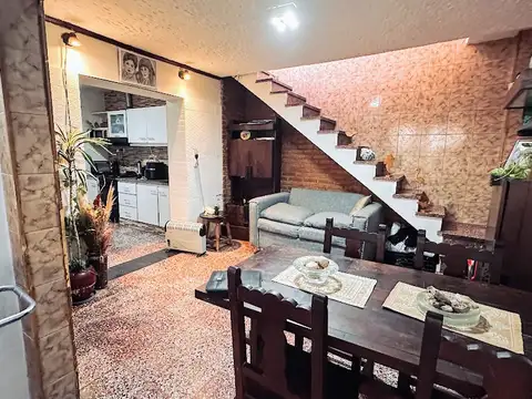 Depto Tipo Casa en Venta en Mataderos, USD 98.000