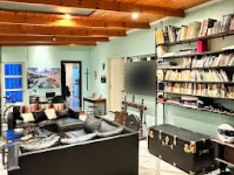 Casa 4 ambientes con 1 baño