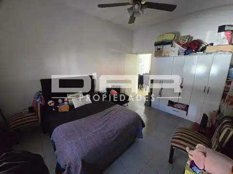 Depto Tipo Casa en Venta 60 años