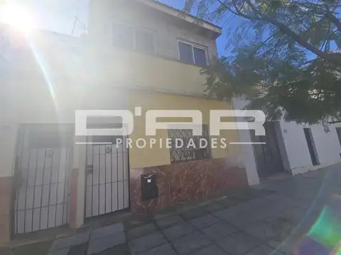 Venta Ph De 4 Ambientes Multifamiliar Con Patio Y Quincho