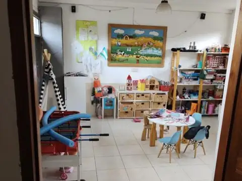 Casa 7 ambientes con 3 baños