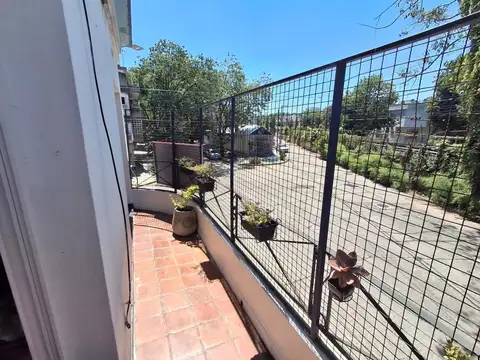 Mercedes 4600 , Piso 1