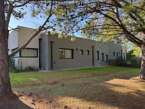 Casa en Venta en La Taquara, USD 250.000