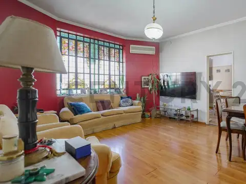 Departamento 5 ambientes con 2 baños