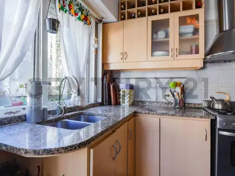 VENTA PH 5 amb con Terraza - Flores