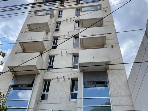 Alquilo hermoso departamento en Salta Capital  