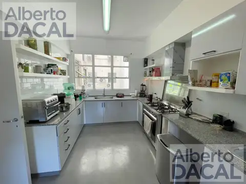 Departamento 7 ambientes con 5 baños