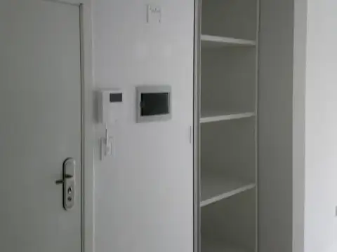 Alquiler ambiente y medio en Nuñez