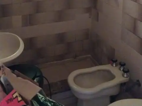 Depto Tipo Casa 3 ambientes con 2 baños