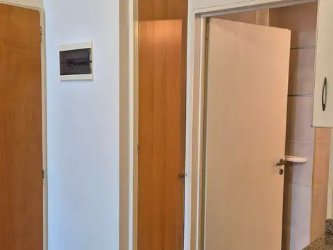 Departamento en Alquiler en Monte Castro, $ 500.000