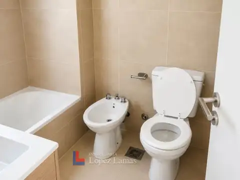 Departamento en Alquiler en Santos Lugares, $ 600.000