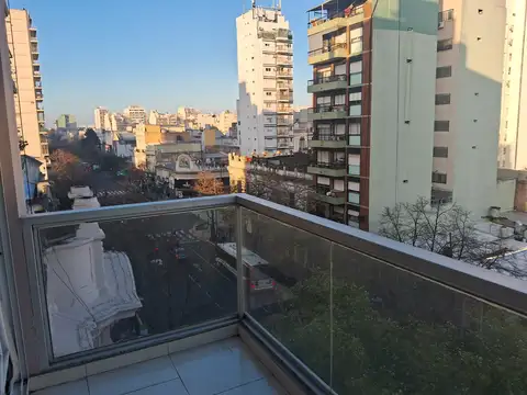 Departamento en Alquiler en Almagro, $ 600.000