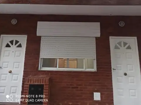 Depto Tipo Casa en Alquiler de 2 dormitorios