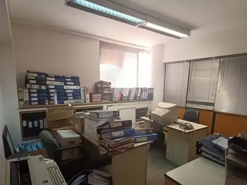 VENTA OFICINA CON COCHERA BELGRANO/ BARRIO CHINO