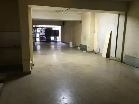 Local en Venta en Abasto, USD 250.000