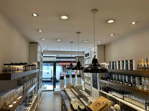 Local en Venta 40 años