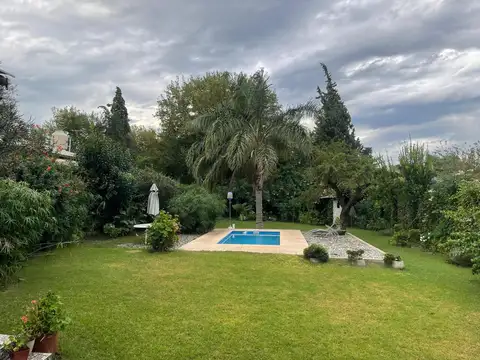 Casa en Venta | Villa Rivera Indarte | 3 habitaciones y gran patio con pileta