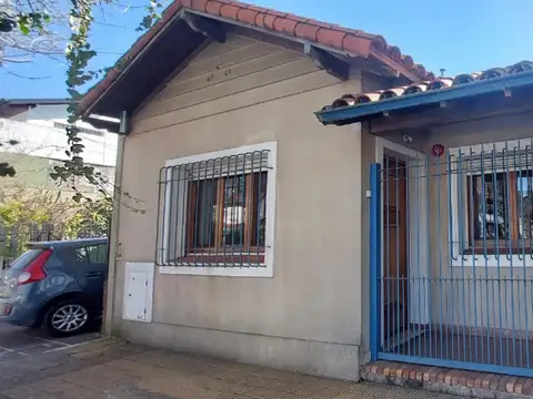 Venta Casa - Munro-Este - 4 ambientes - Apto credito