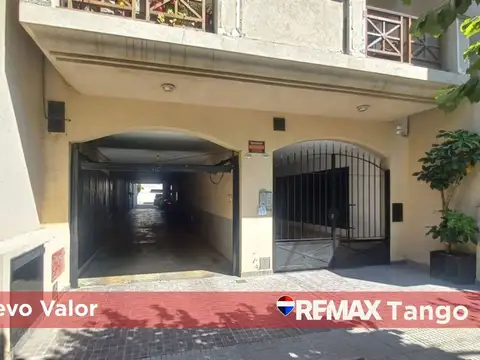 Venta de Cochera en Villa Santa Rita