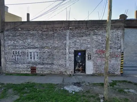 Galpón 300m2 S/Lote 16x50 Playa de Maniobras Ámplio