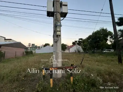 Dos Amplios Terrenos en Venta en Esquina de Costa Azul cerca del Mar