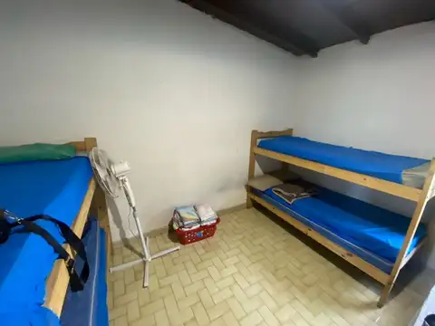 Casa 3 ambientes con 2 baños