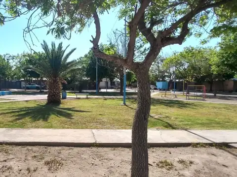 VENTA CASA ZONA LUZURIAGA 3 DORMITORIOS