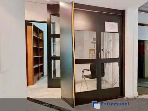 Oficina 7 ambientes con 3 baños