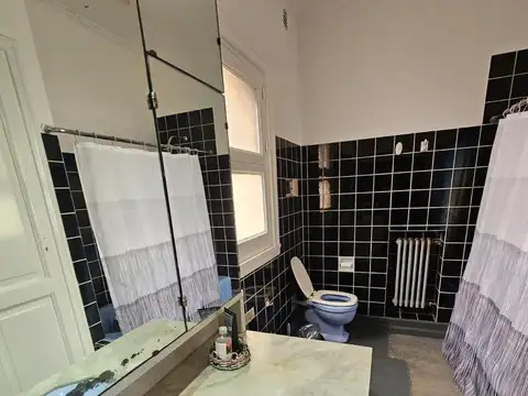 Oficina en Alquiler en Coronel Dorrego, $ 650.000