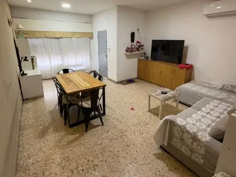 Casa en Venta en Valentin Alsina, USD 110.000