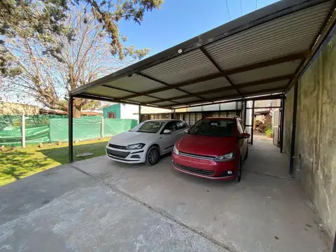 Casa 7 ambientes con 3 baños