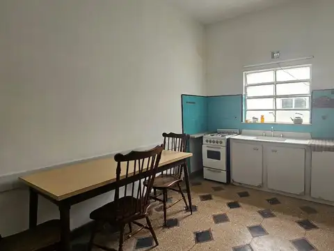 Depto Tipo Casa en Alquiler en Caseros, $ 750.000