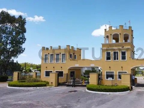 Lote 790 metros al Lago en Santo Domingo, CANING