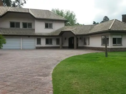 Casa - Barrio Parque Leloir