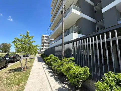 Departamento en Venta en Fisherton, USD 140.000
