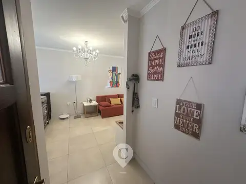 Dúplex en Venta de 2 dormitorios, patio con parrilla. Barrio Smithfield, Centro Zárate