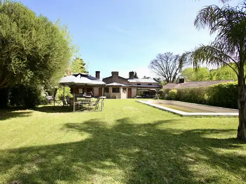 Casa en venta en Villa Elisa