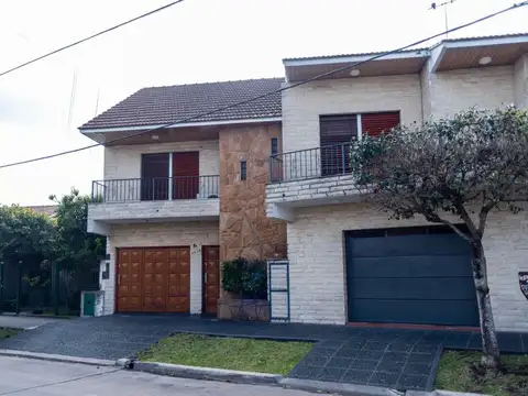 Casa en Venta – Ideal 2 Familias - Quilmes