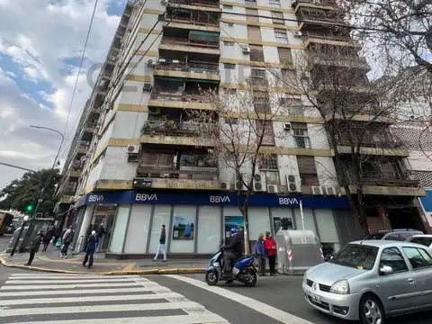 Departamento en alquiler 3 amb con dependencia y cochera. Palermo