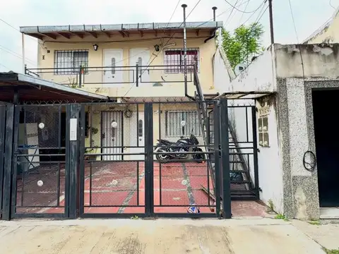 VENTA PH 2 AMBIENTES C/ENTREPISO AL FRENTE WILDE