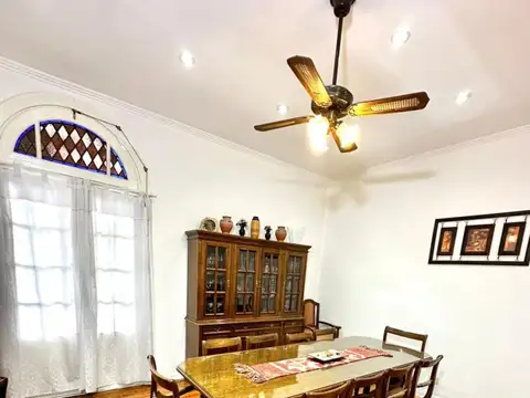 Departamento 6 ambientes con 2 baños