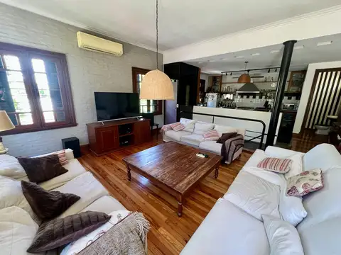 Casa en Venta al Este