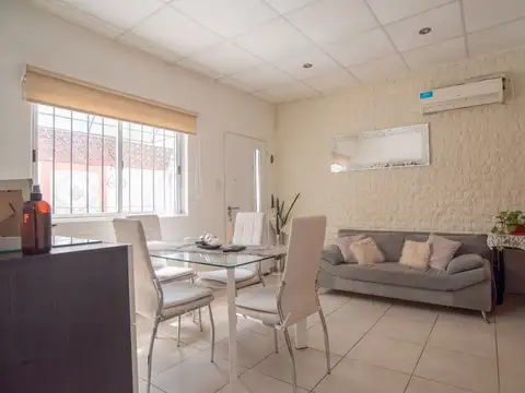 Depto Tipo Casa en Venta de 2 ambientes