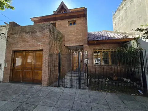 Ramon Carrillo 2700