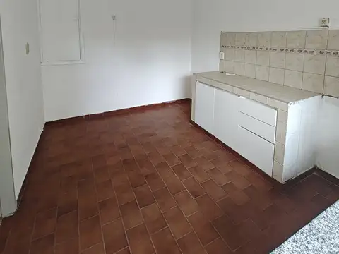 Depto Tipo Casa 3 ambientes con 1 baño