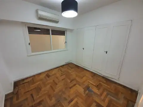 COLOMBRES 100, Piso 1