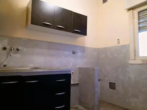 Depto Tipo Casa 2 ambientes con 1 baño