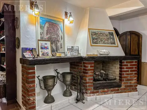 Casa en Venta con 1 cochera