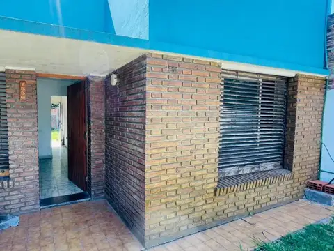 146 e/ 64 y 65 Nº 1500