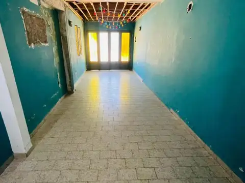 CASA EN VENTA A REFACCIONAR - LOS HORNOS